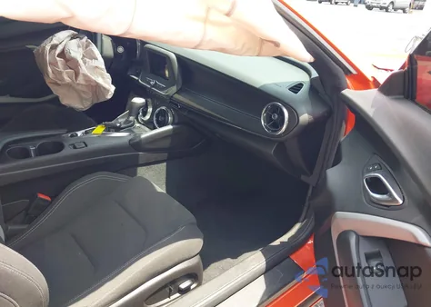 2019 Chevrolet Camaro 1Lt из США, поврежденный, VIN 1G1FB1RX9K0129800